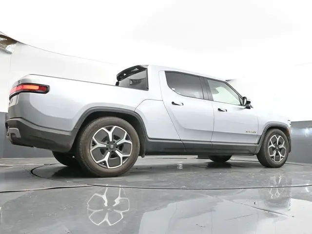 2022 Rivian R1T Adventure photo 36