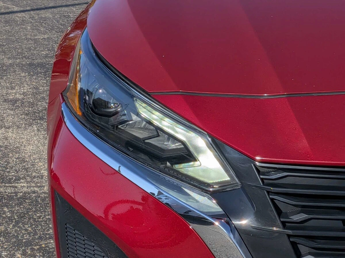 2025 Nissan Altima SV - Photo 10