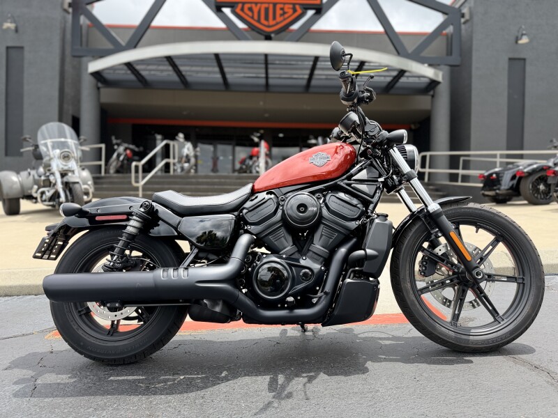 RH975 2025 Nightster™