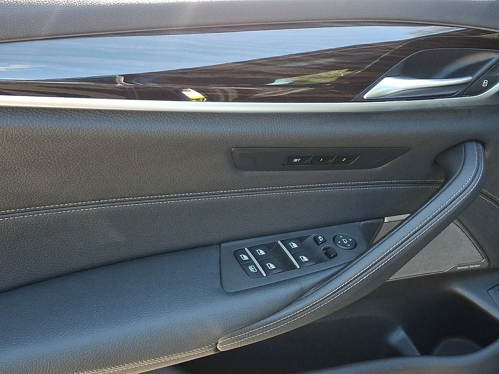 2023 BMW 5 Series 540i - Photo 13