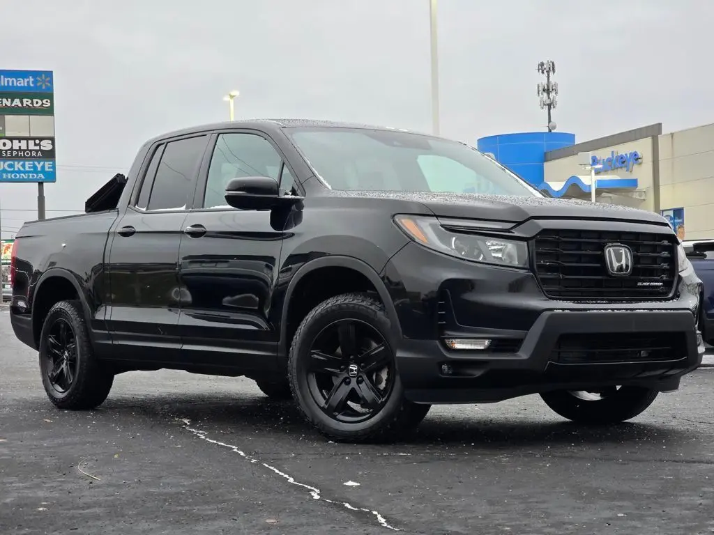 2021 Honda Ridgeline Black Edition's photo