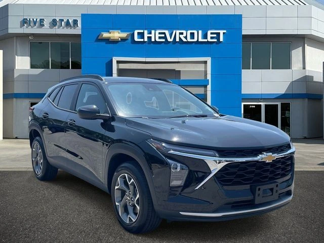 2025 Chevrolet Trax LT's photo