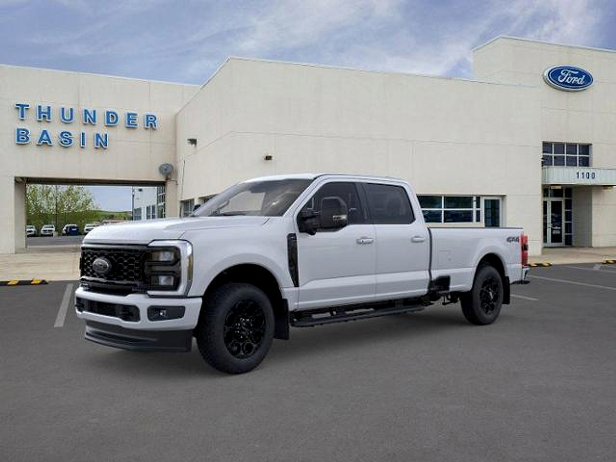 2026 Ford Super Duty F-350 SRW XLT