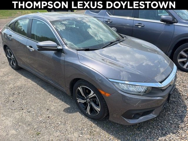 2016 Honda Civic Touring CVT's photo