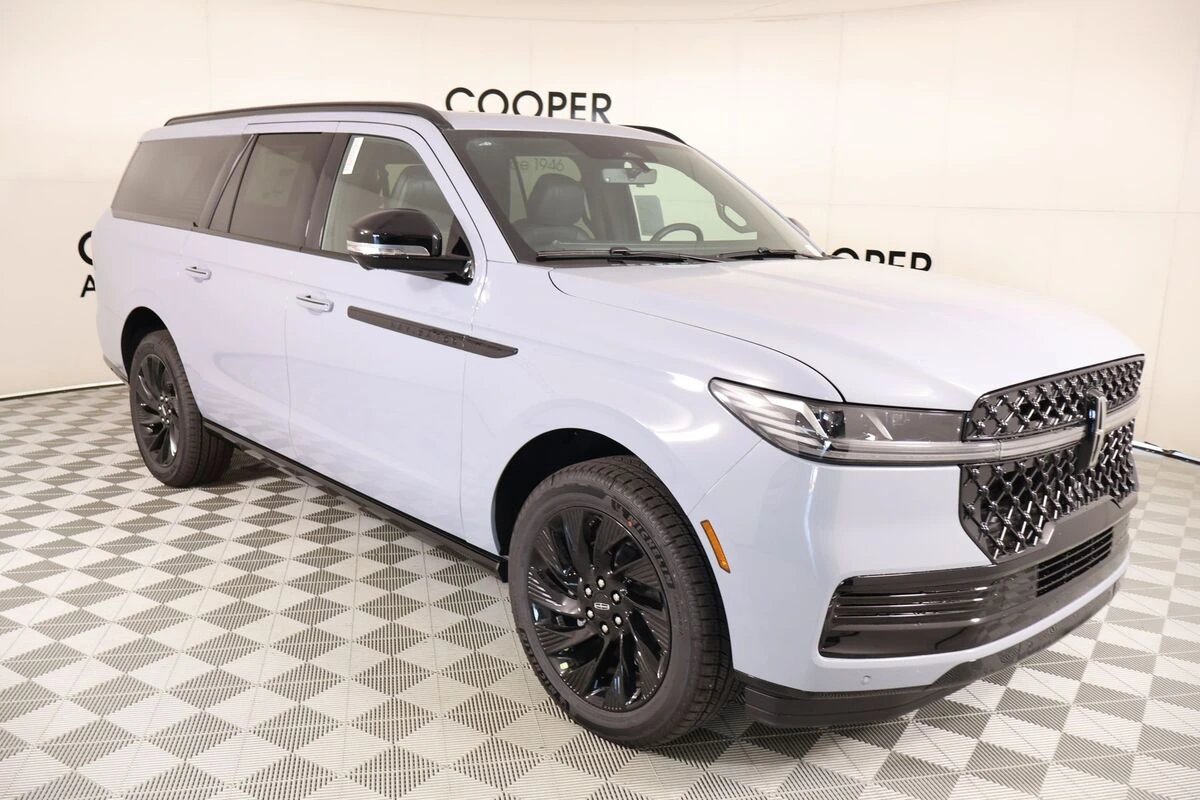 2026 Lincoln Navigator Reserve L 4WD's photo