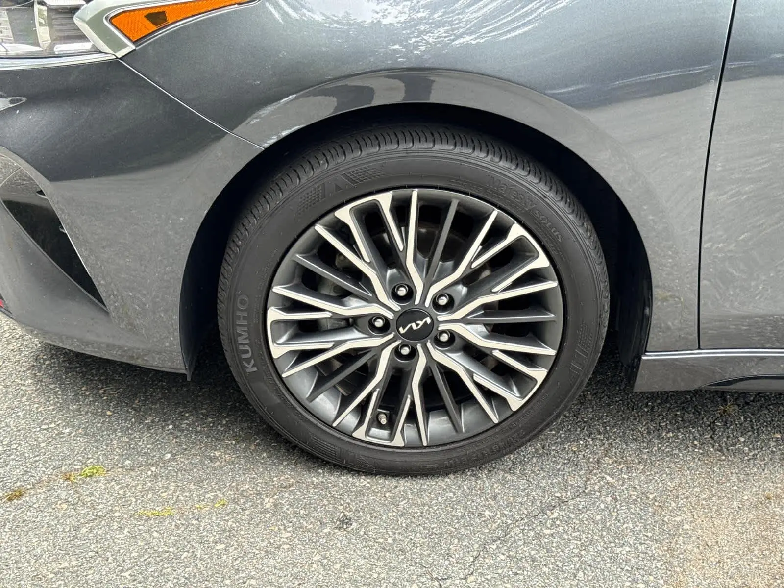 2023 Kia Forte GT-Line photo 9