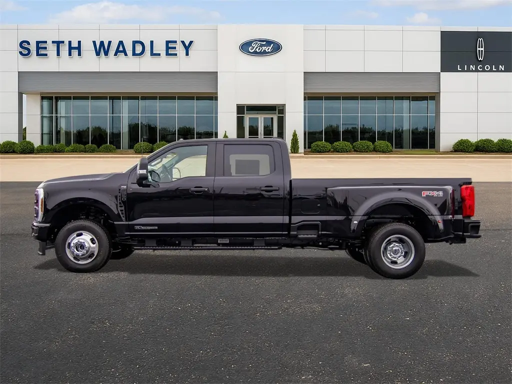 2026 Ford F-350 photo 4