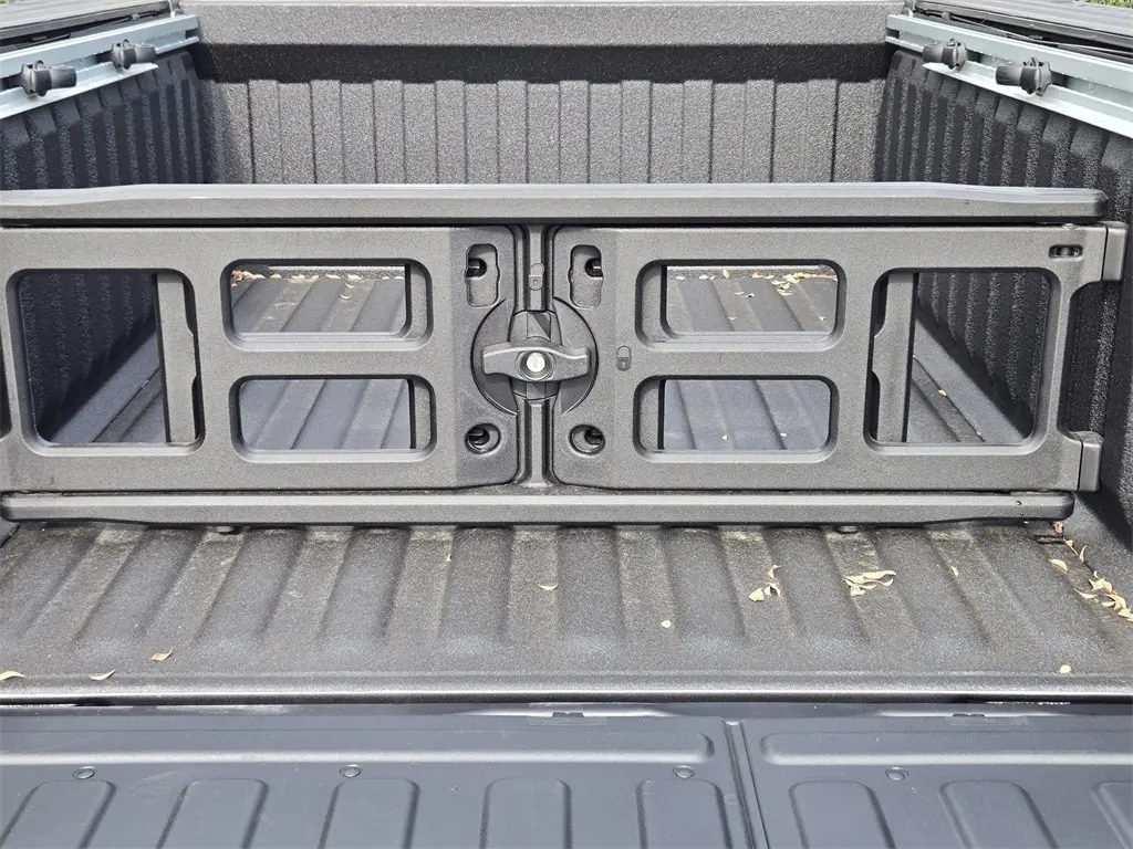 2026 Ram 1500 Laramie photo 21