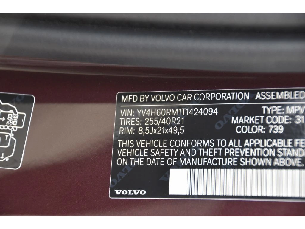 2026 Volvo - image 23