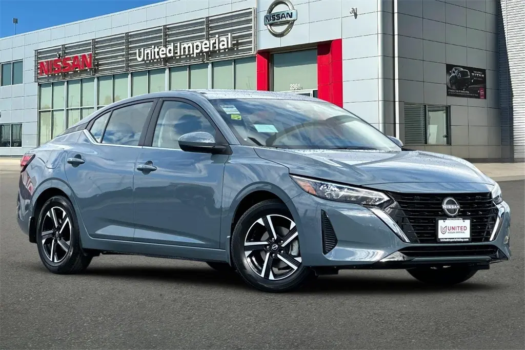 2025 Nissan Sentra SV photo 2