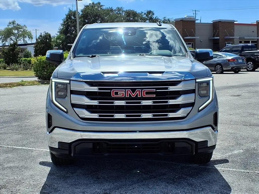 2023 Gmc Sierra 1500 SLE photo 2