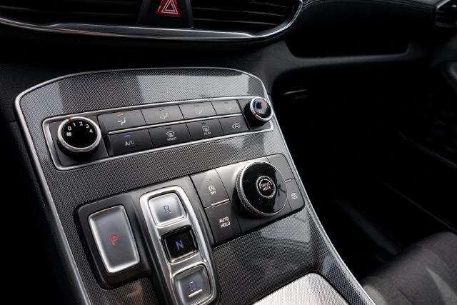 2023 Hyundai Santa Fe SE - Photo 17