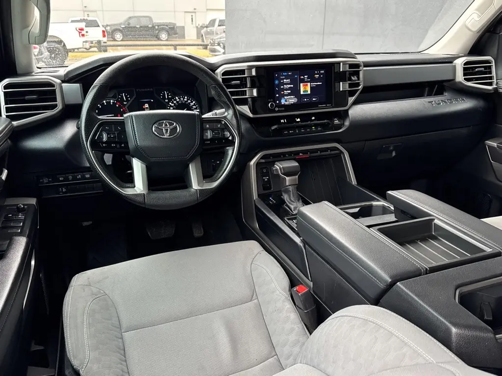 2023 Toyota Tundra SR5 photo 2