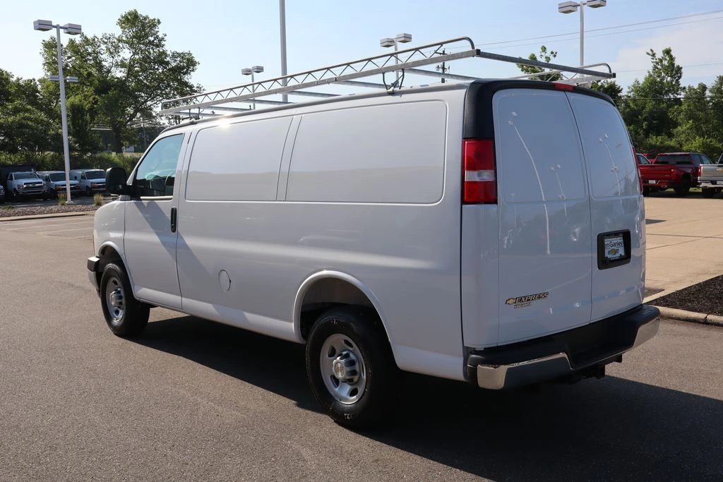 2025 Chevrolet Express Cargo Work Van - Photo 25