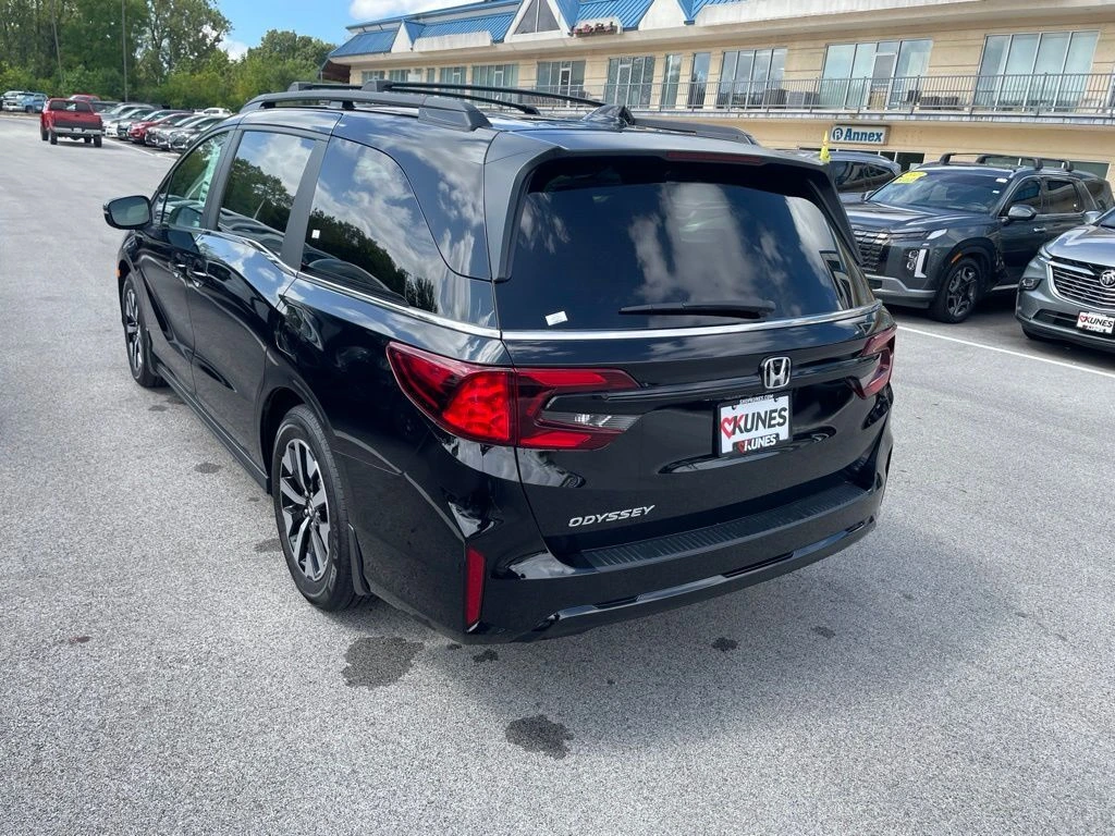 2026 Honda Odyssey EX-L - Photo 7