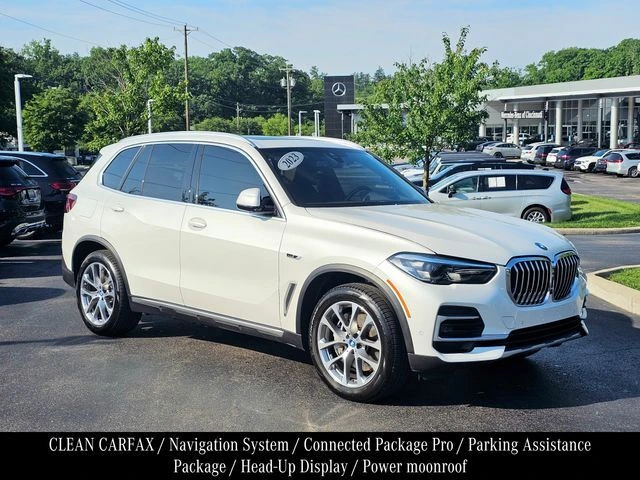 2023 BMW X5 xDrive45e's photo