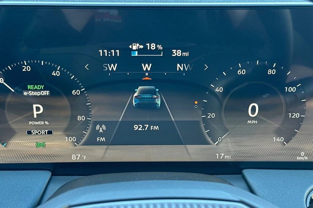 2026 Nissan LEAF Platinum+ - Photo 25