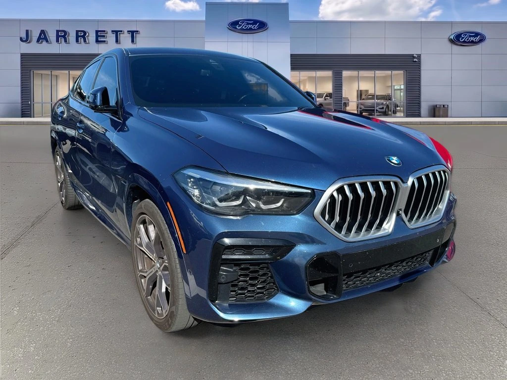 2022 BMW X6 40i