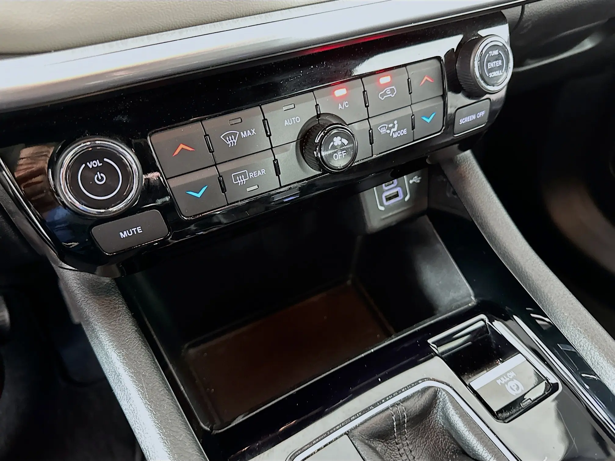 2024 Jeep Compass Limited photo 31