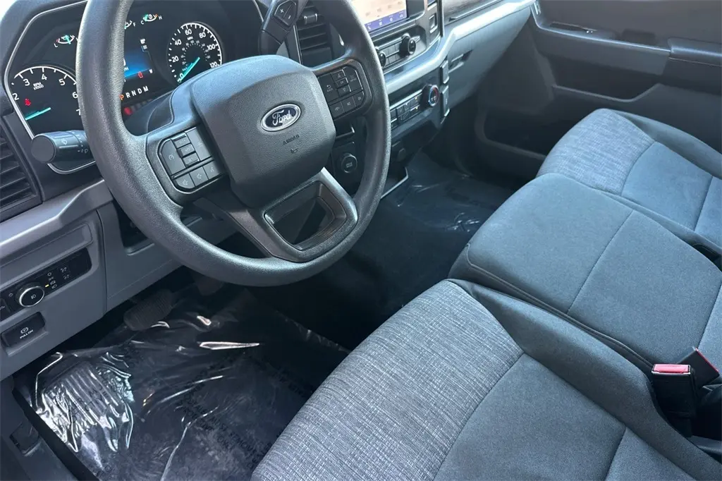 2023 Ford F-150 XLT photo 9