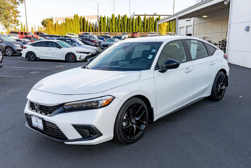 2024 Honda Civic Hatchback Sport - Photo 6
