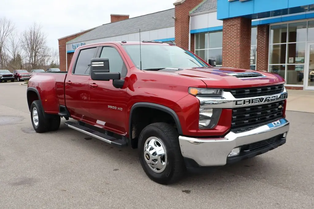 2022 Chevrolet Silverado 3500HD LT photo 4