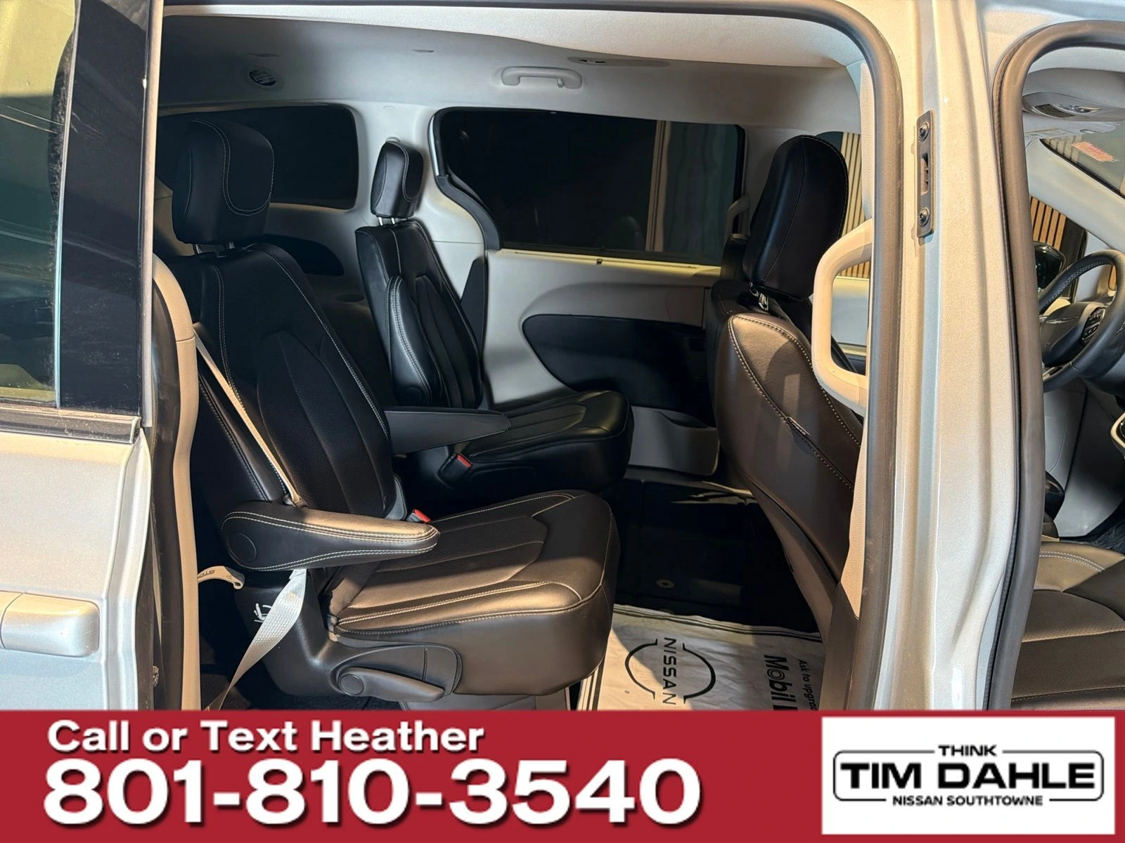 2024 Chrysler Pacifica Touring L - Photo 10