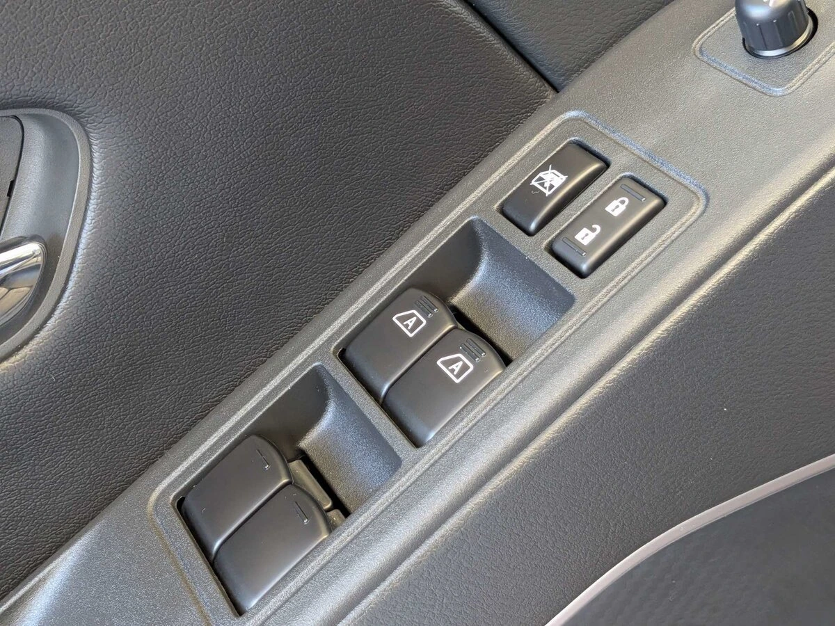 2026 Nissan Frontier SV - Photo 18