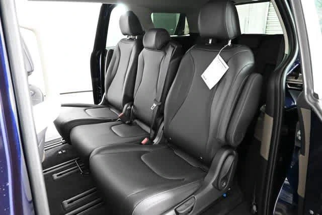 2026 Kia Carnival LXS - Photo 14