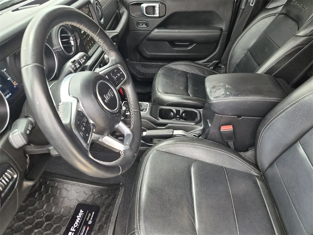 2022 Jeep Wrangler Unlimited Sahara photo 12