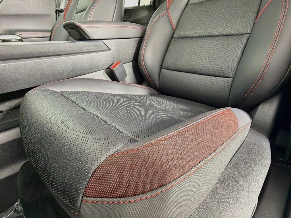 2027 Chevrolet Equinox RS - Photo 33