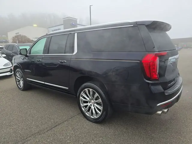 2022 Gmc Yukon XL Denali photo 3