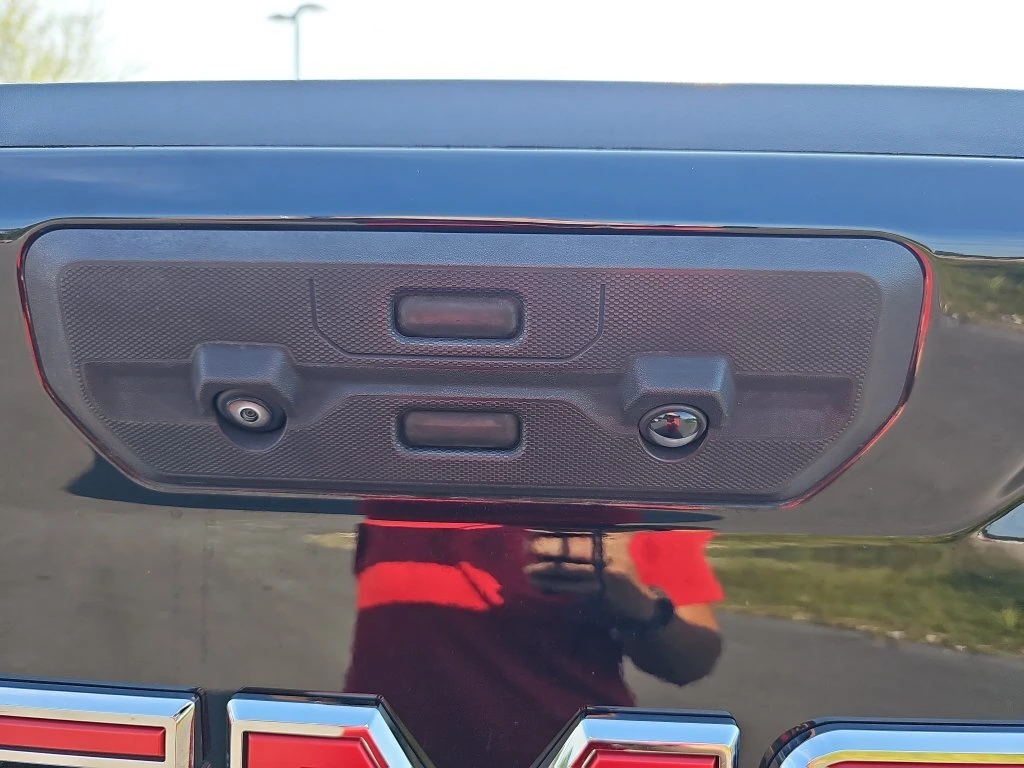2024 GMC Sierra 1500 SLT - Photo 33