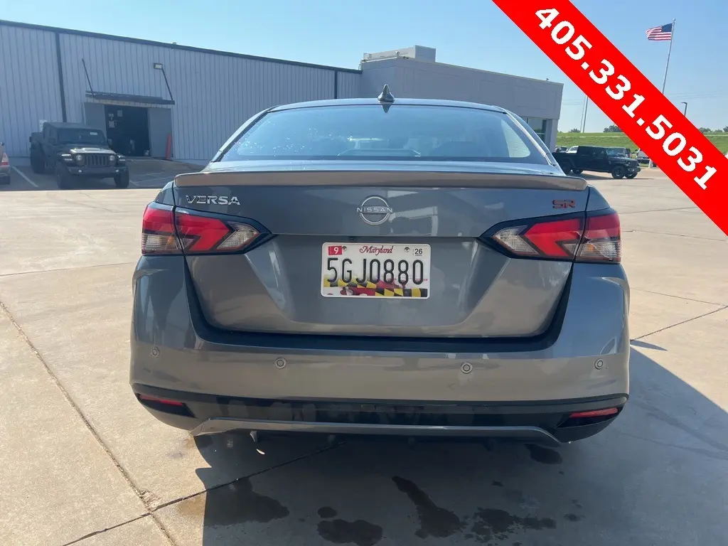 2024 Nissan Versa 1.6 SR photo 4