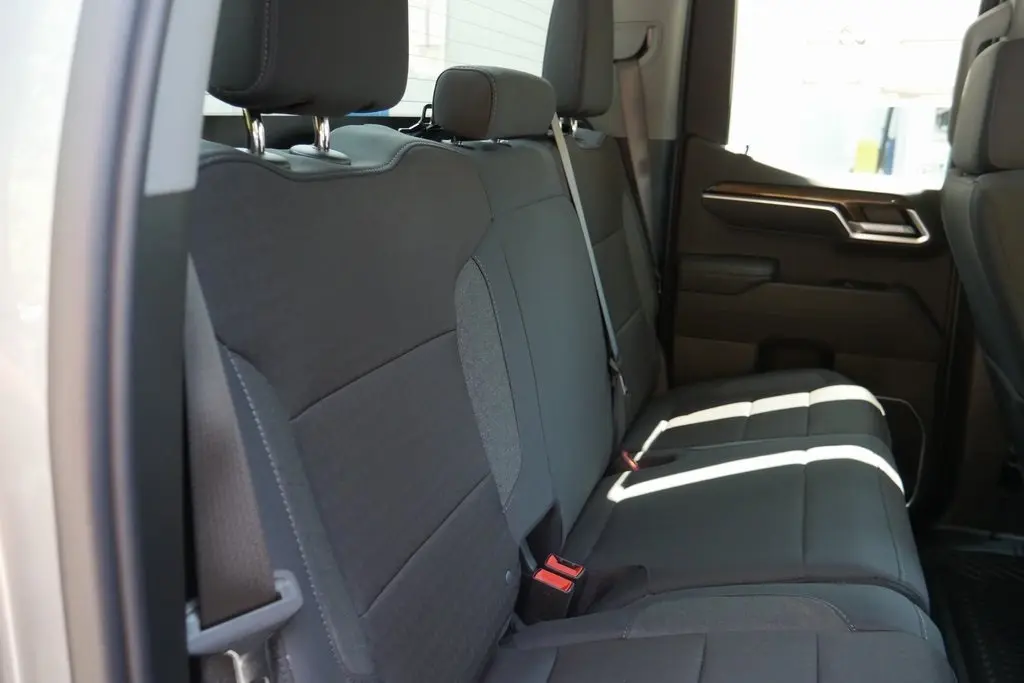 2026 Chevrolet Silverado LT photo 22