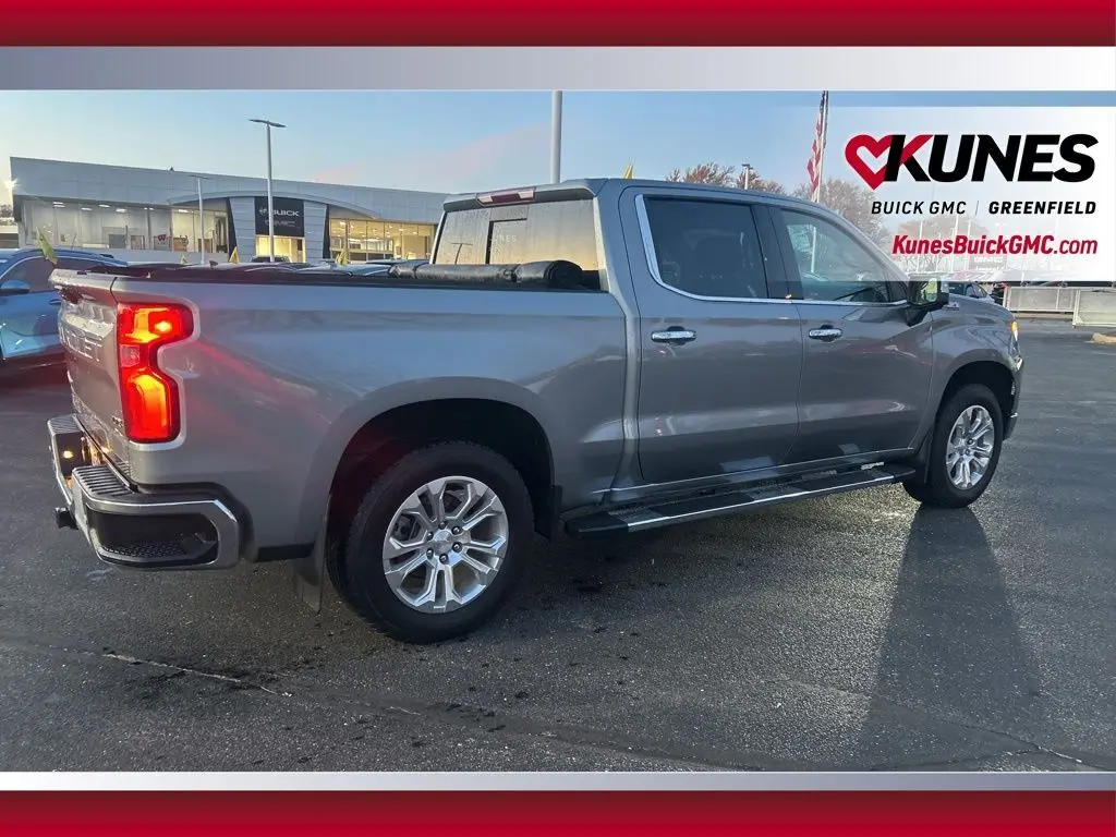 2024 Chevrolet Silverado 1500 LTZ photo 3