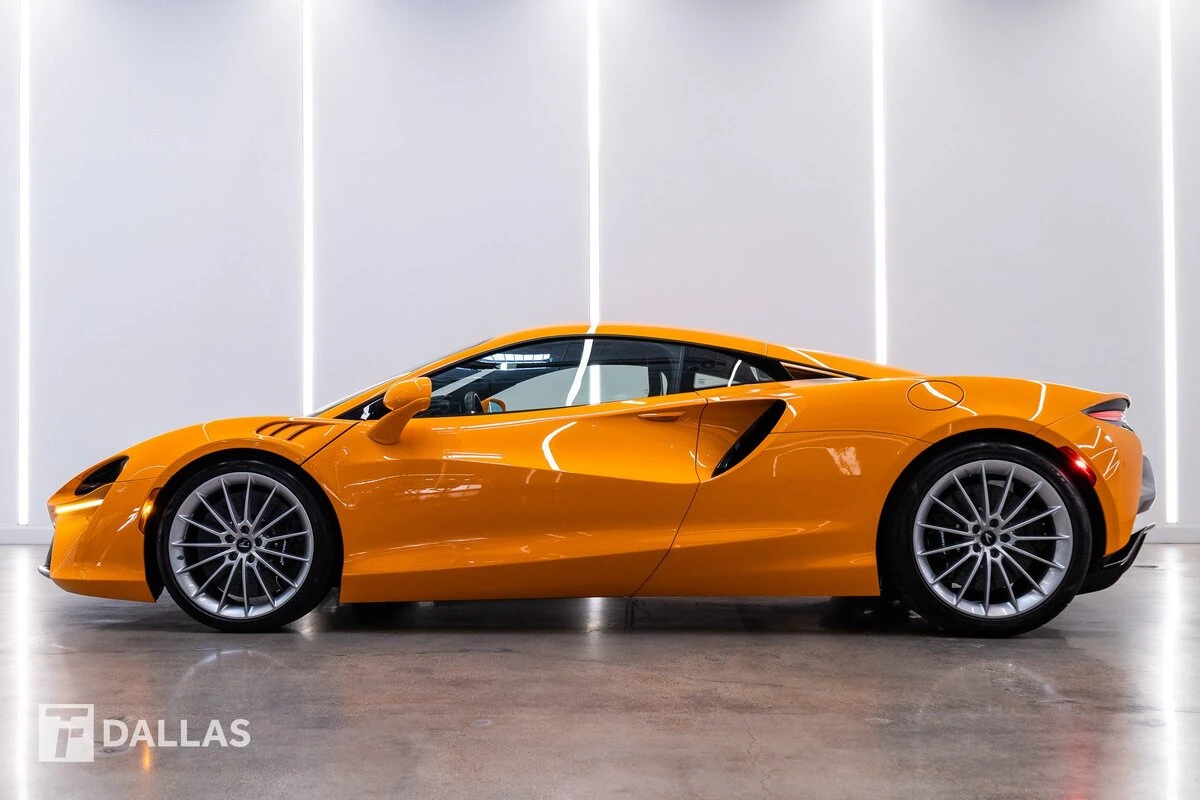 2026 McLaren Artura