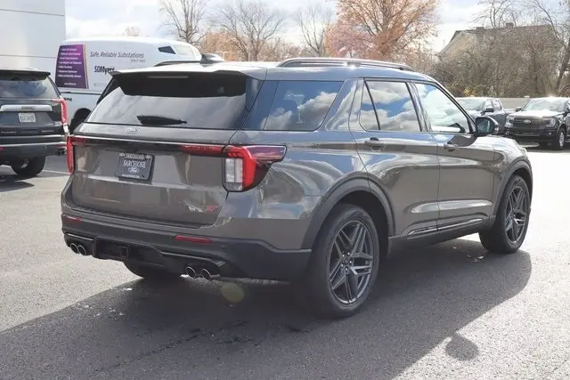 2026 Ford Explorer ST photo 3