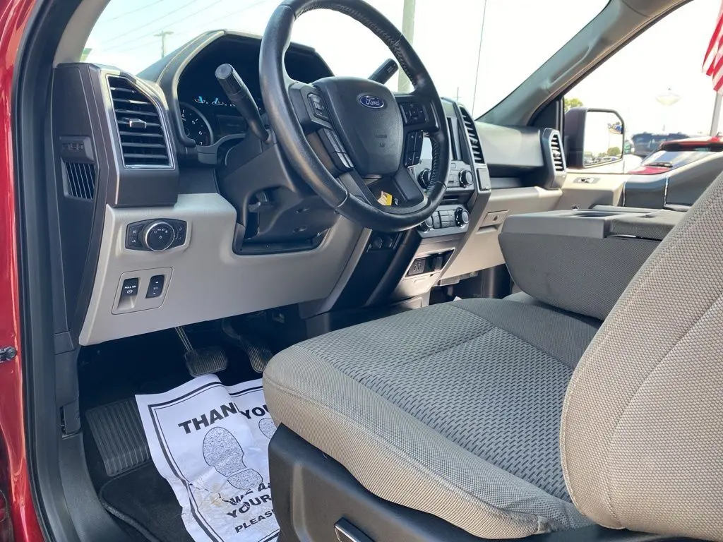 2018 Ford F-150 XLT photo 14