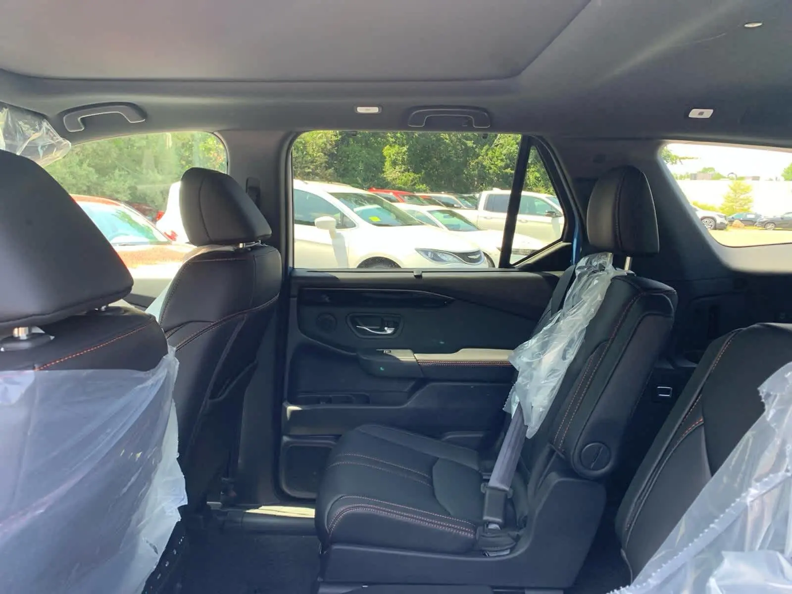 2025 Honda Pilot TrailSport photo 25