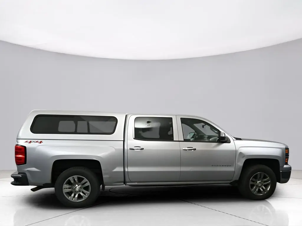 Used 2014 Chevrolet Silverado 1500 LT with VIN 3GCUKREC6EG363697 for sale in Beloit, WI