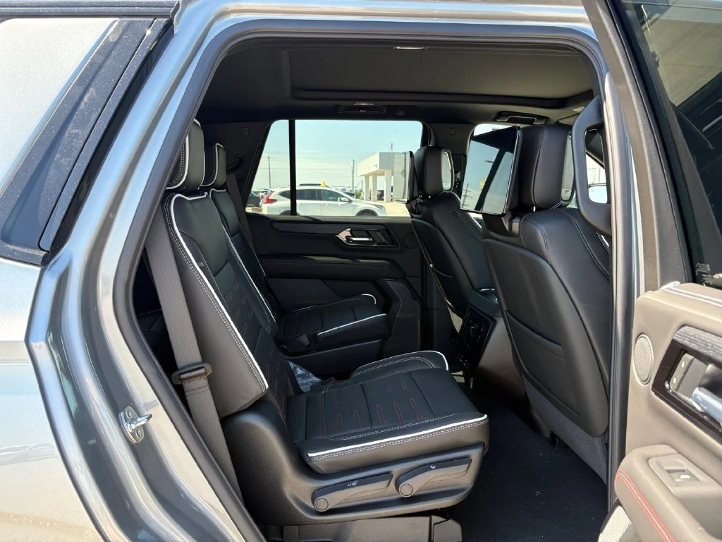 2026 GMC Yukon AT4 Ultimate - Photo 40
