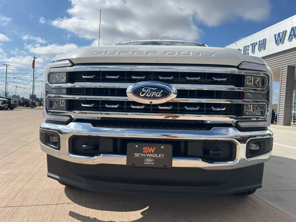 2026 Ford F-250 photo 4