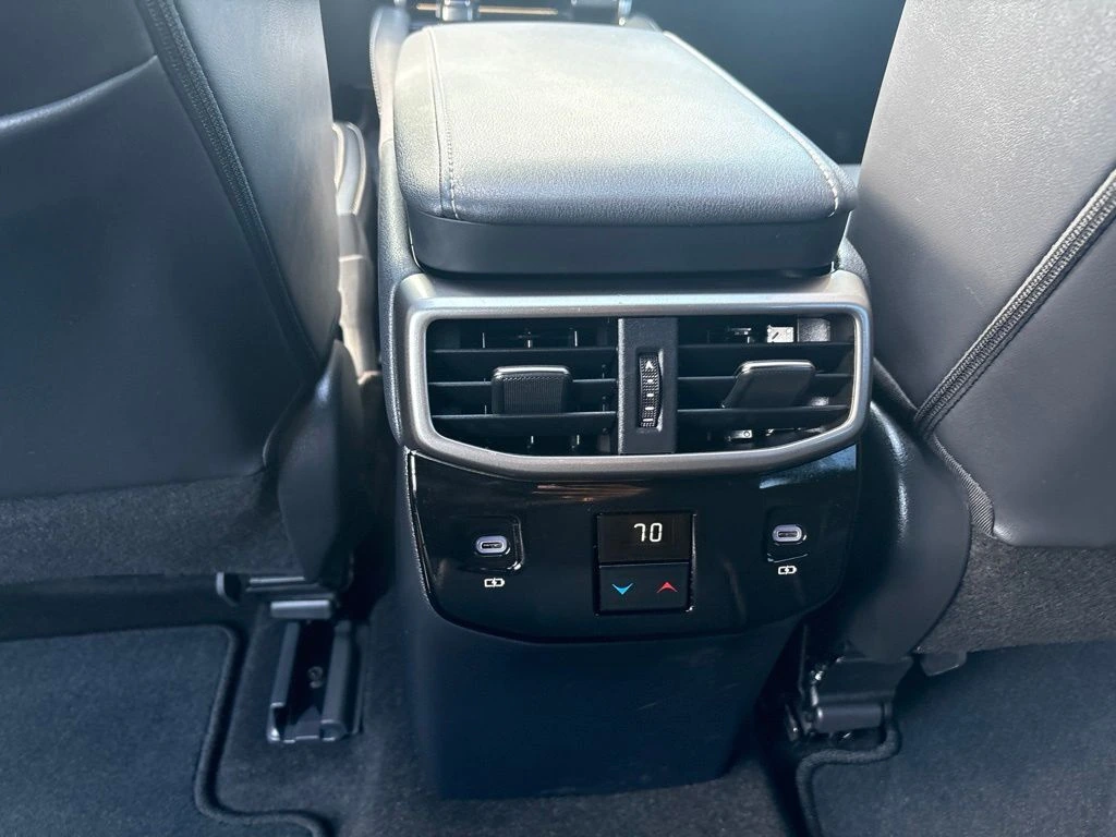 2026 Lexus RX 350 - Photo 19