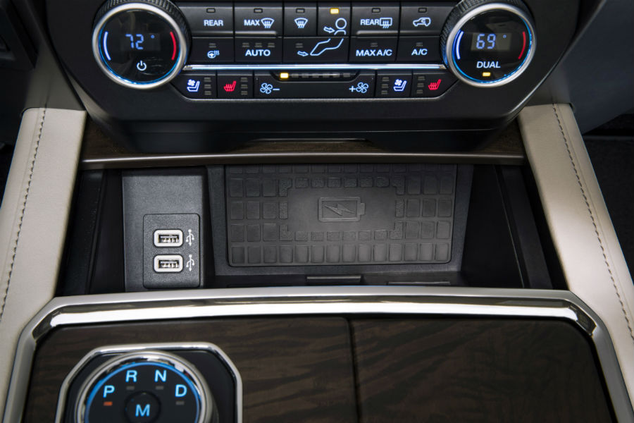 2018 Ford Expedition front interior wireless charging_o