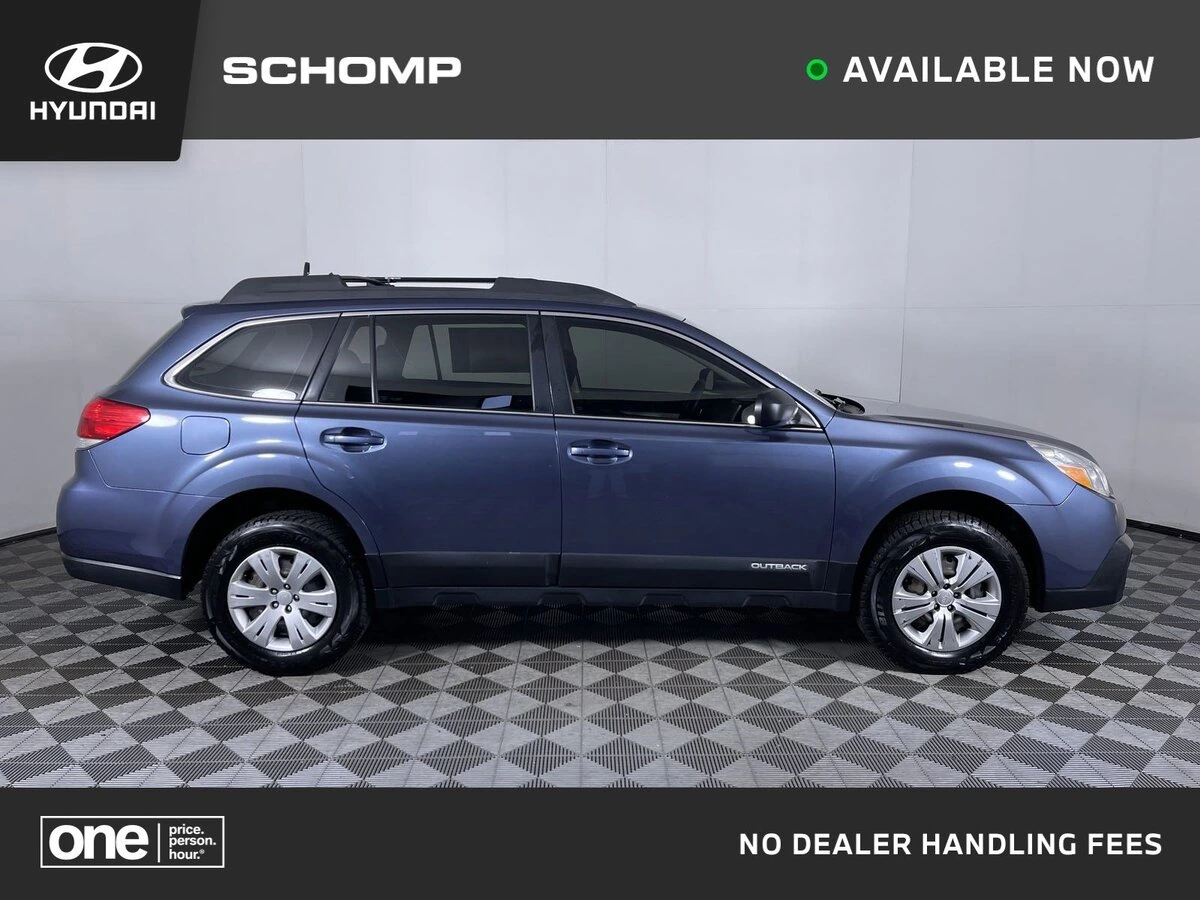 2013 Subaru Outback Base
