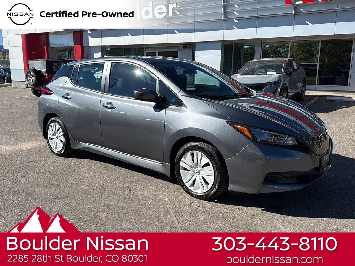 2025 Nissan LEAF S