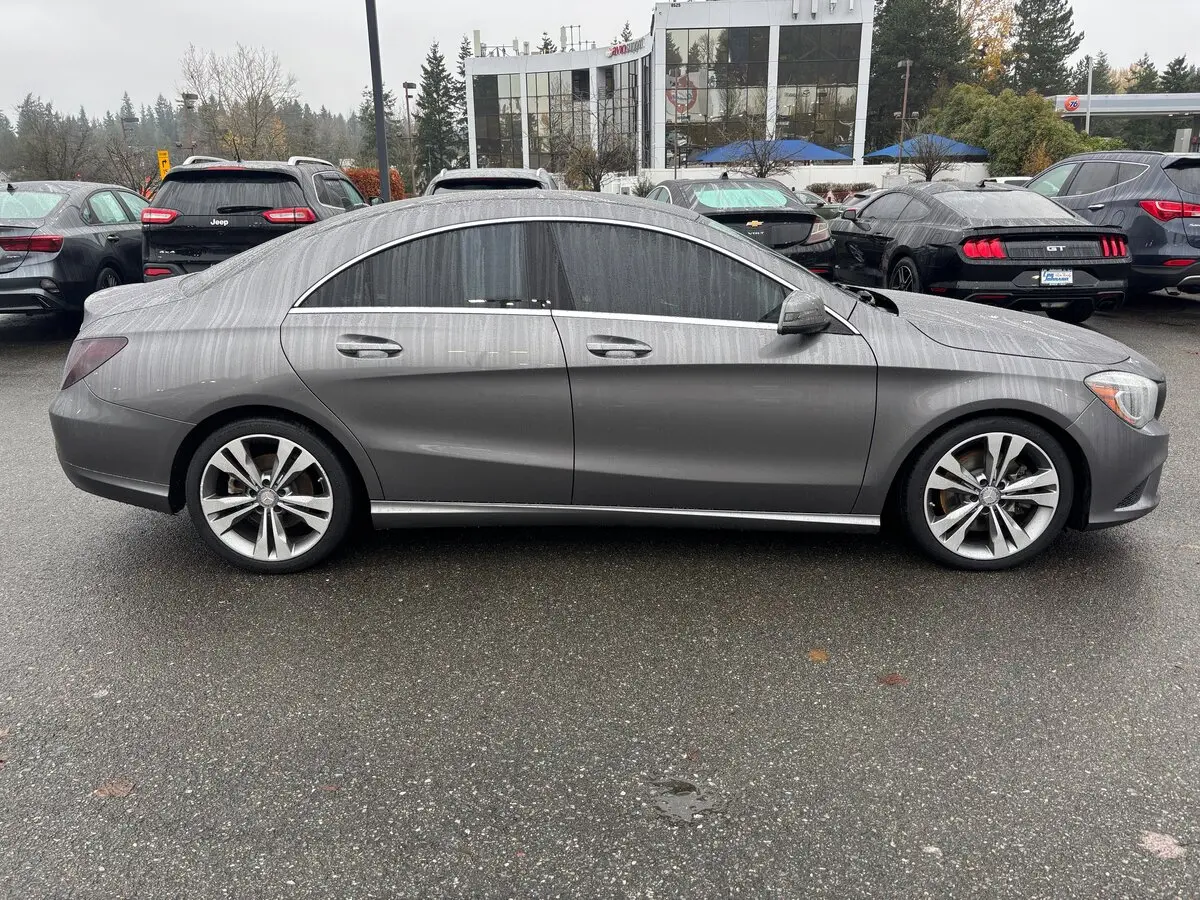 2015 Mercedes Benz CLA 250 4MATIC photo 3