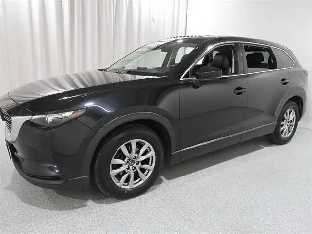2019 Mazda CX-9 Touring photo 2