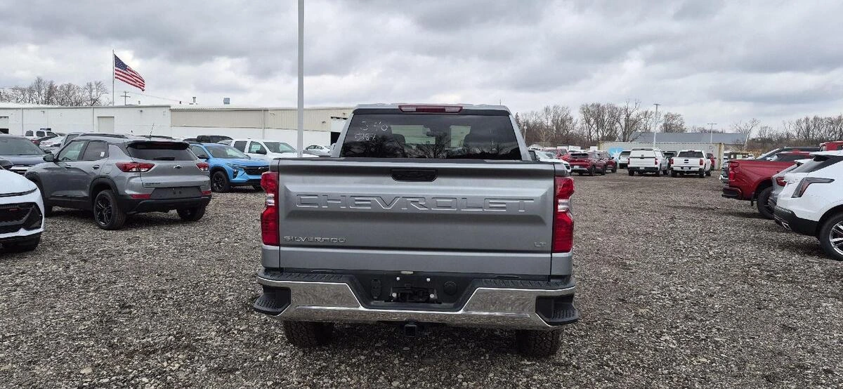 2026 Chevrolet Silverado 1500 LT - Photo 6